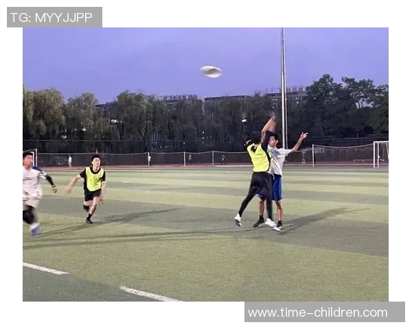 重庆飞盘队实力强劲荣登全国第五名引发热议